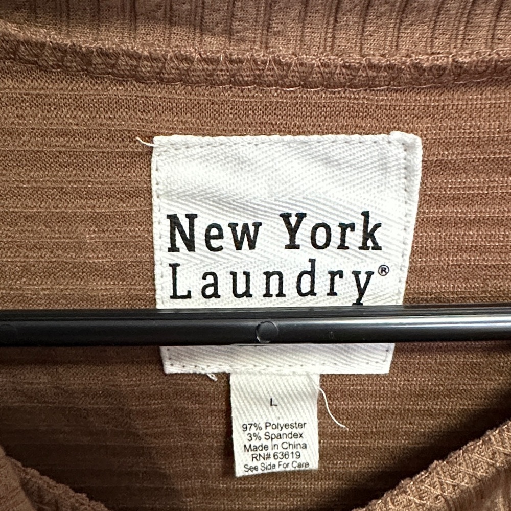 New York Laundry Tan Cowl Neck Top Size Large - Picture 2 of 8